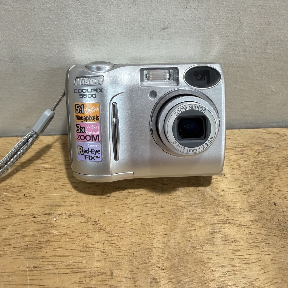 Nikon Coolpix 5600 5.1MP Digital Point & Shoot Camera Tested Y2K 2000s